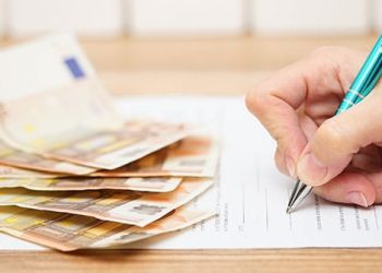 Faut-il prévoir un frais de dossier pour un rachat de crédit??